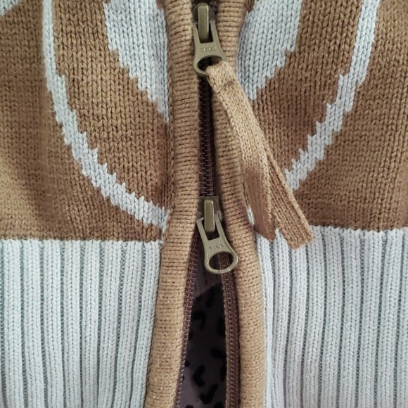 Athleta Sz M full zip sweater flower design - Picture 5 of 8